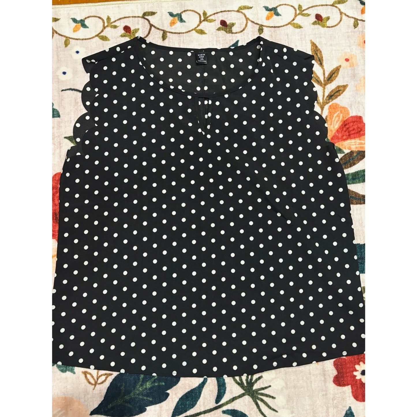 SHEIN Black White Polka Dot Scalloped Sleeveless Camisole