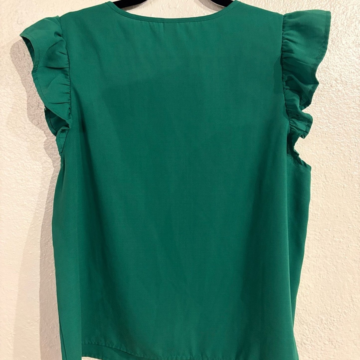 EMERY ROSE Emerald Green Ruffle Sleeve Camisole