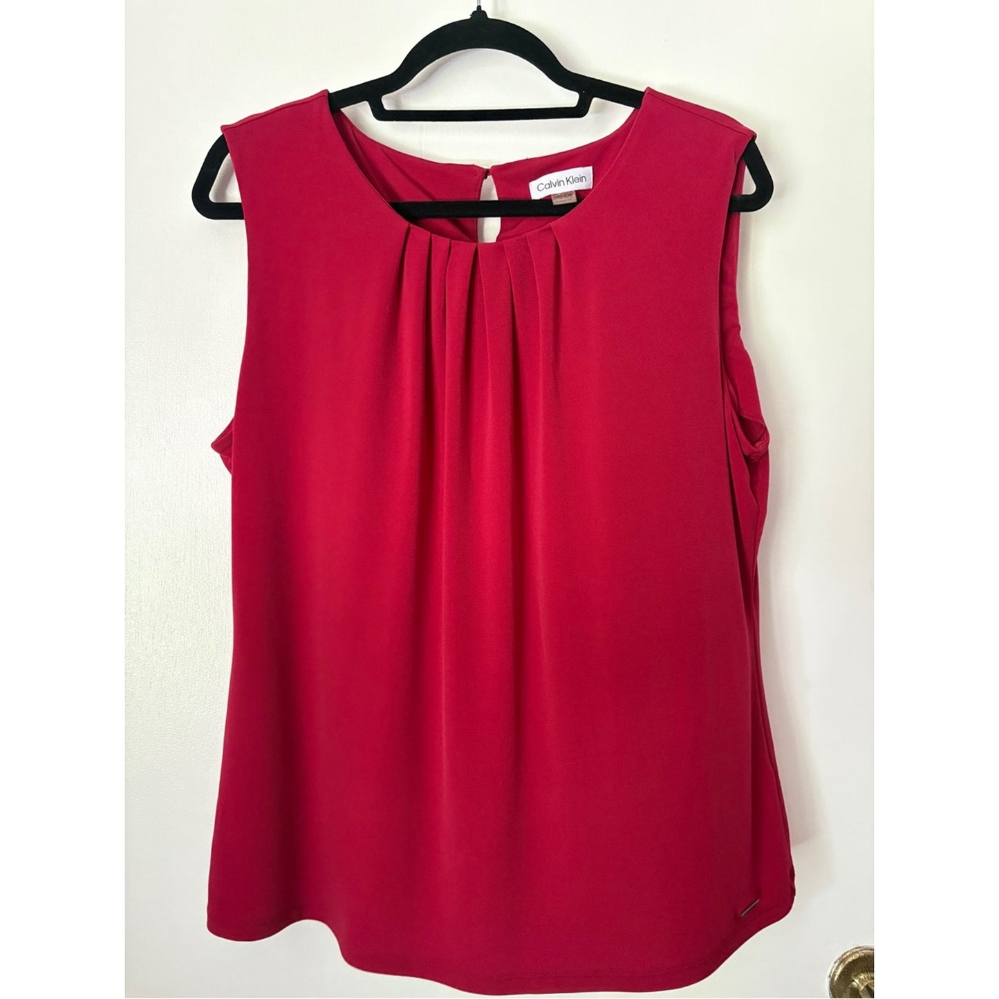Calvin Klein Raspberry Pleated Sleeveless Shell Top