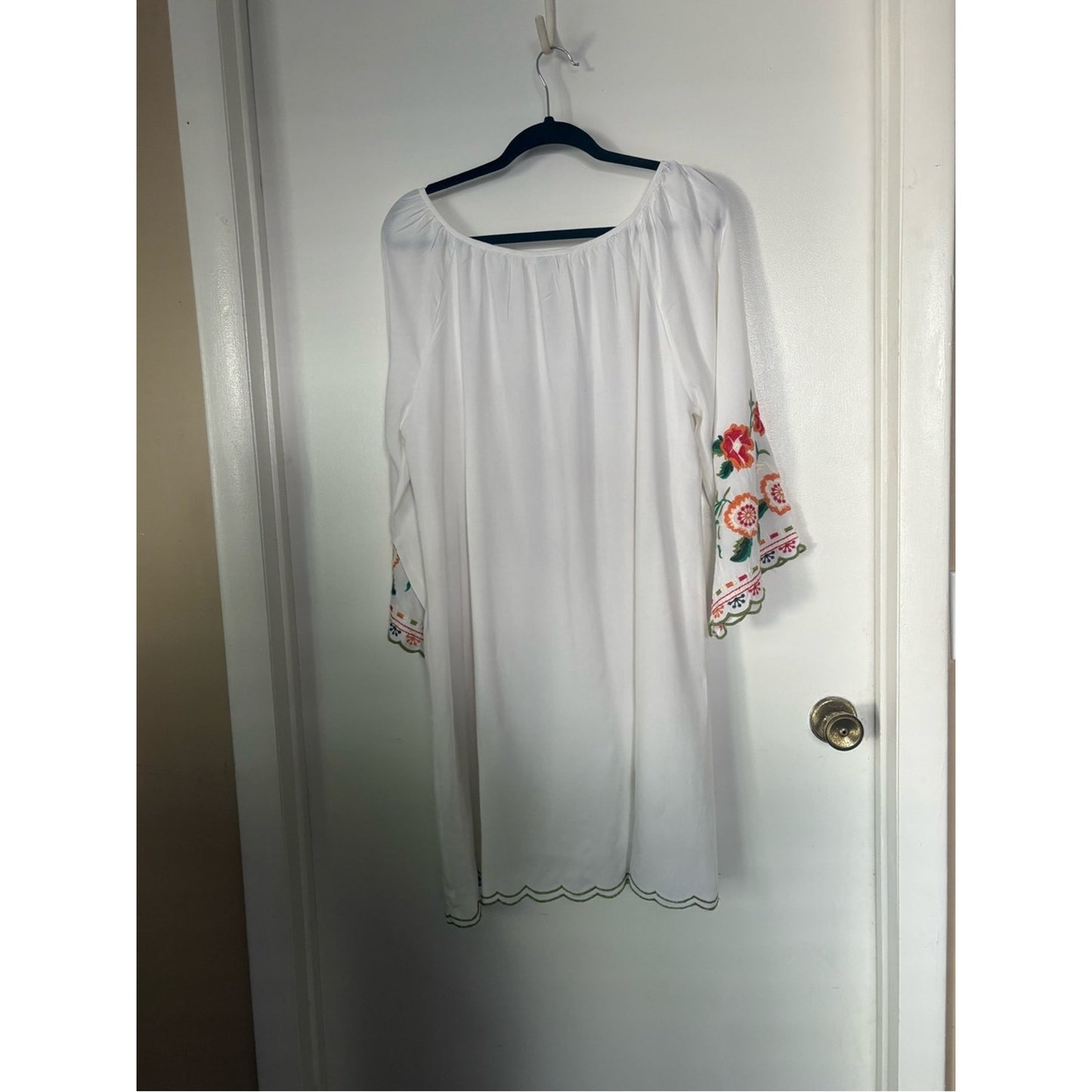 Source Unknown White Midi Dress with Red and Green Floral Embroidery