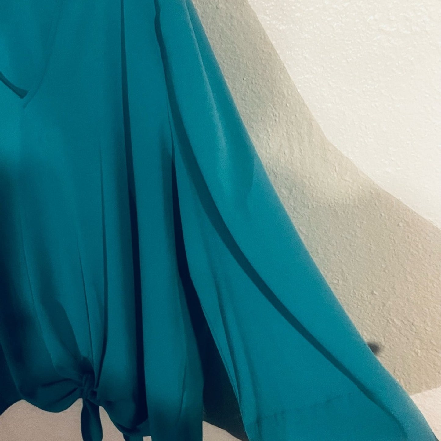 Jules & Leopold Teal V-Neck Tie-Front Tunic