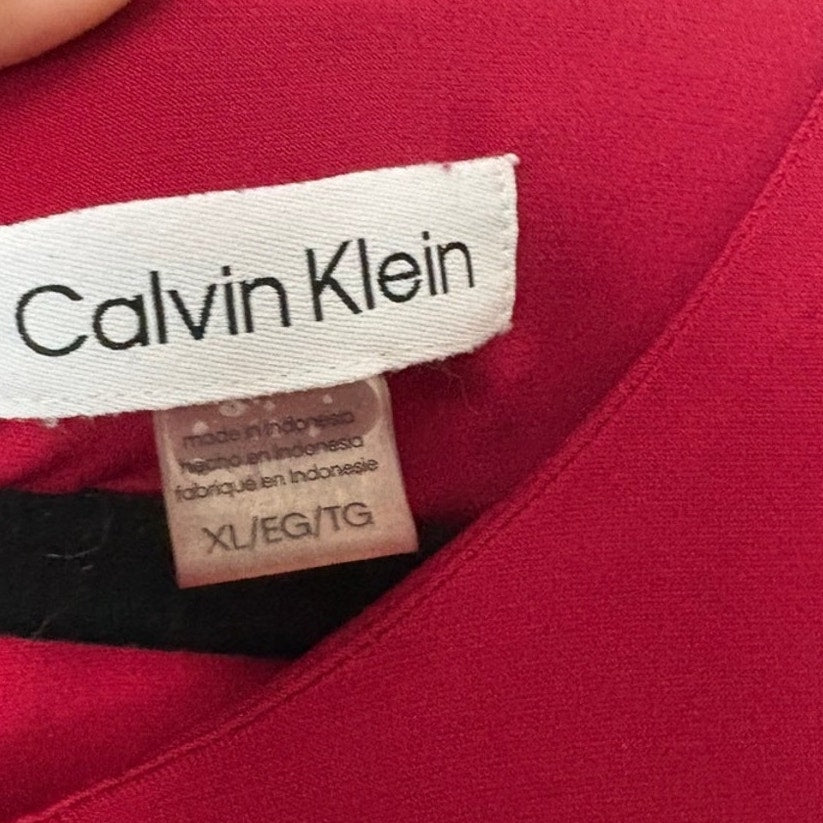 Calvin Klein Raspberry Pleated Sleeveless Shell Top