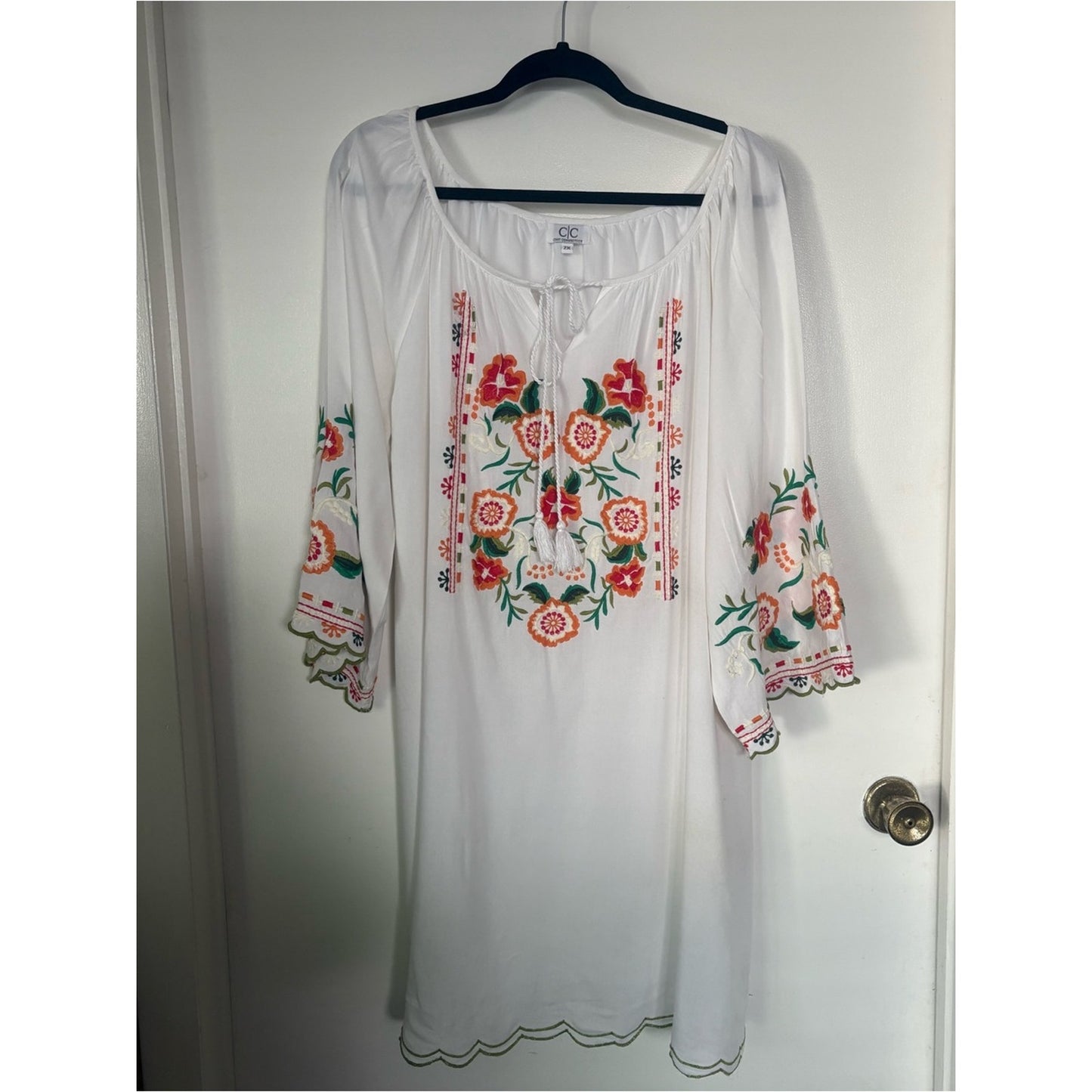 Source Unknown White Midi Dress with Red and Green Floral Embroidery